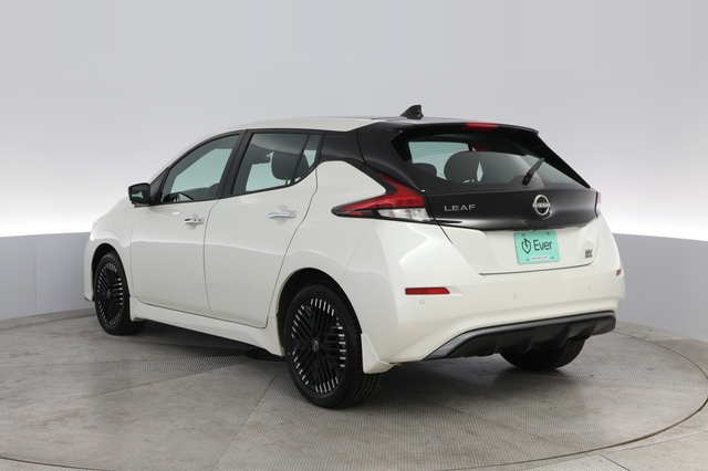 2023 Nissan LEAF