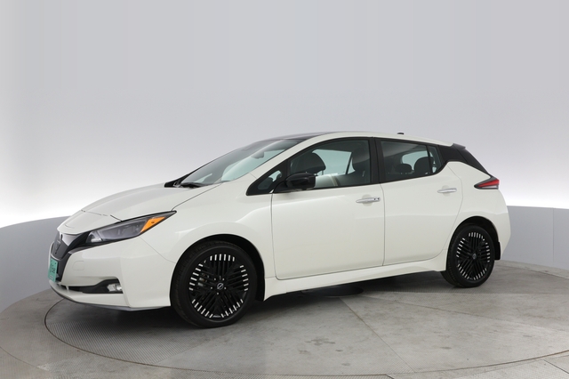 2023 Nissan LEAF