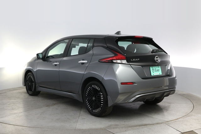 2023 Nissan LEAF