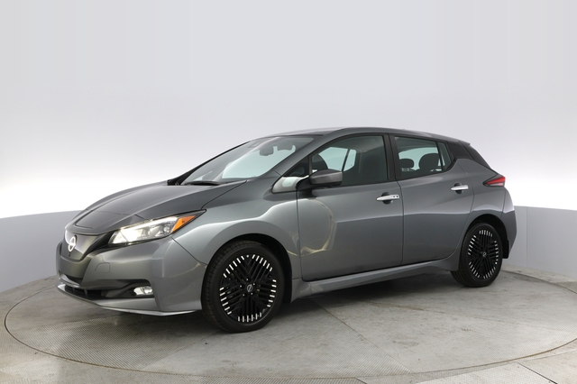 2023 Nissan LEAF