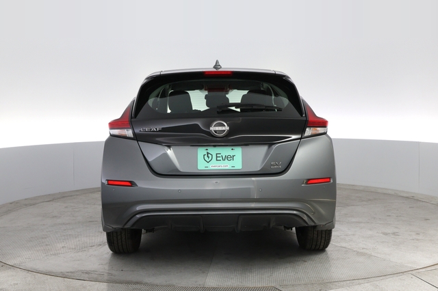 2023 Nissan LEAF
