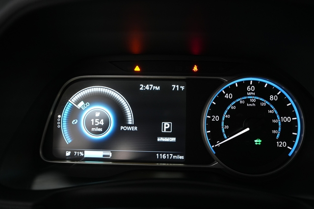 2023 Nissan LEAF