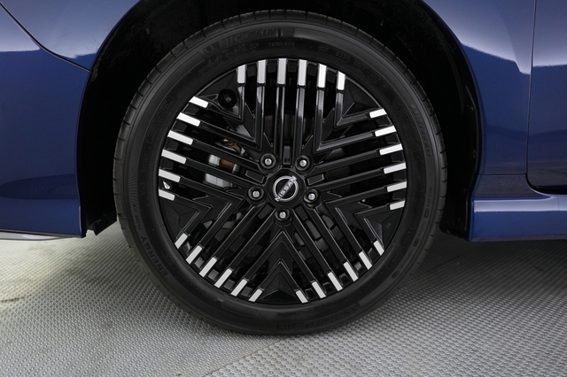 2024 Nissan LEAF