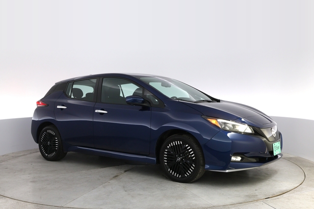2024 Nissan LEAF