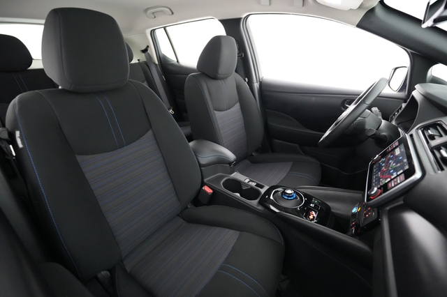 2024 Nissan LEAF
