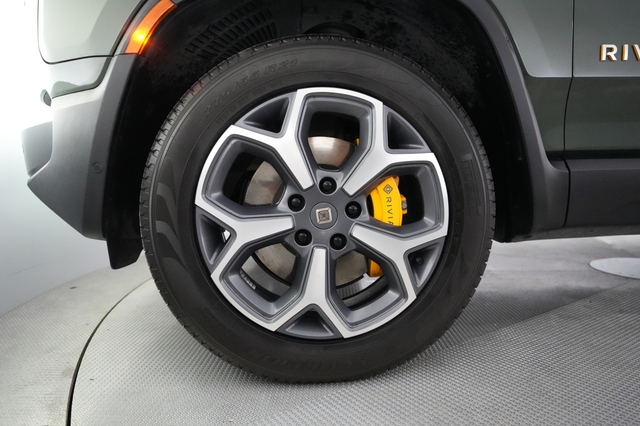 2023 Rivian R1S