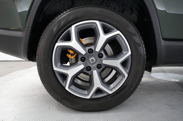 2023 Rivian R1S