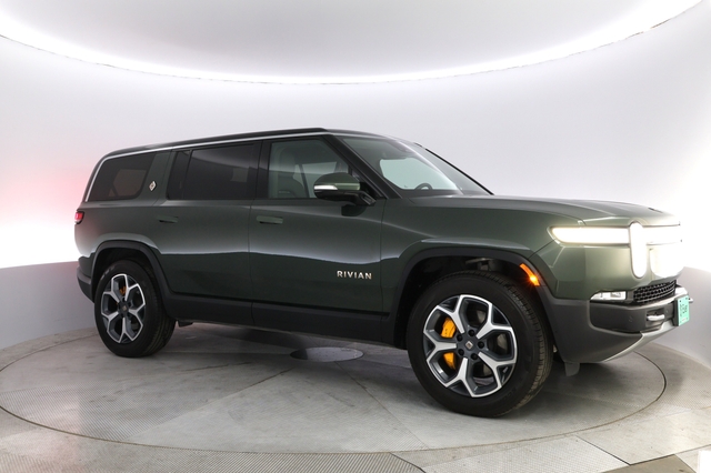 2023 Rivian R1S