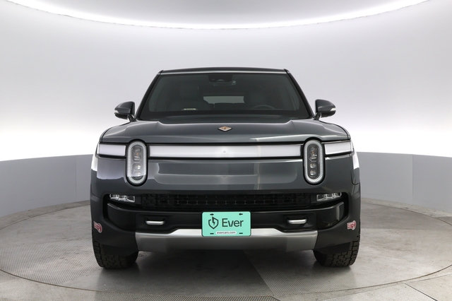 2022 Rivian R1S