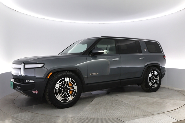 2022 Rivian R1S