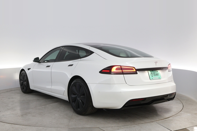 2022 Tesla Model S