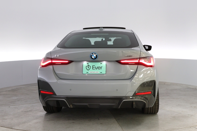 2022 BMW i4