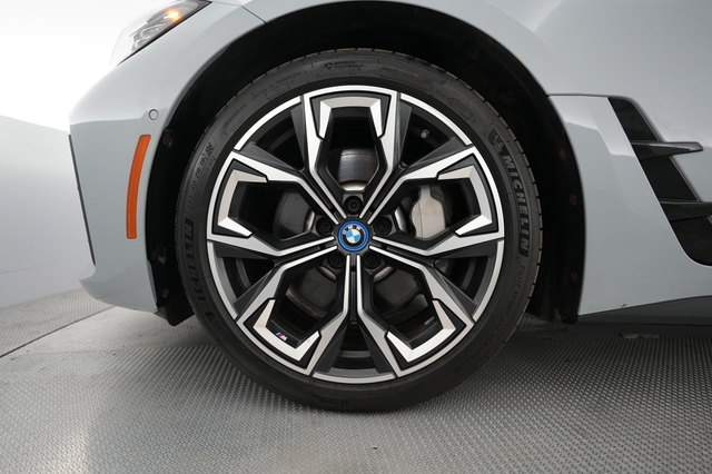 2022 BMW i4
