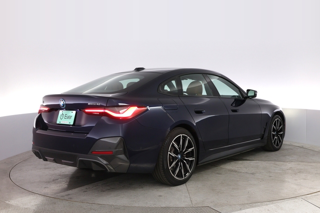 2022 BMW i4