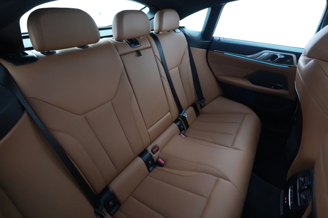 2022 BMW i4