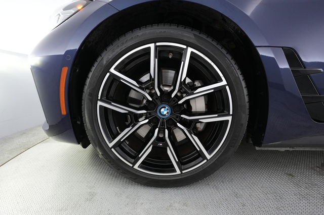 2022 BMW i4