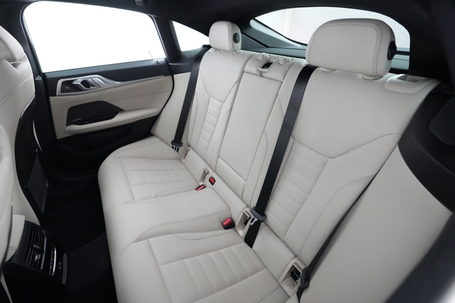 2024 BMW i4