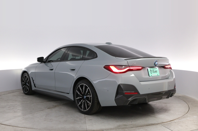 2024 BMW i4