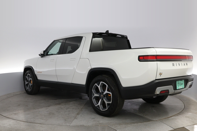2022 Rivian R1T