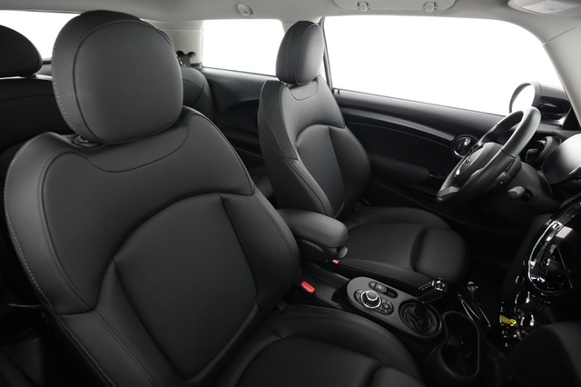 2024 MINI Cooper SE