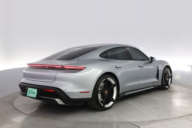 2020 Porsche Taycan