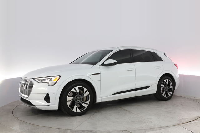 2023 Audi e-tron