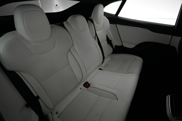 2022 Tesla Model S