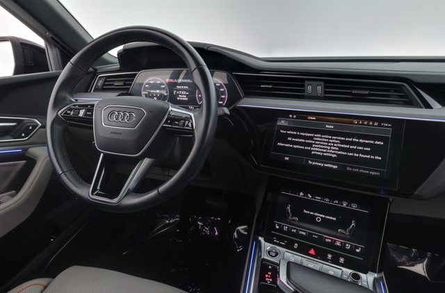 2024 Audi Q8 e-tron