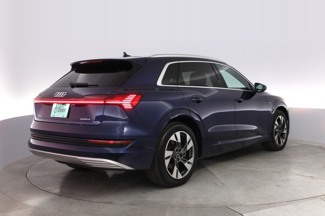2022 Audi e-tron