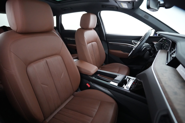 2022 Audi e-tron