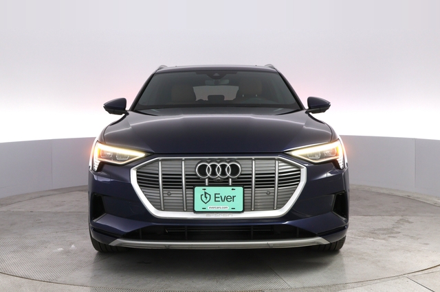 2022 Audi e-tron