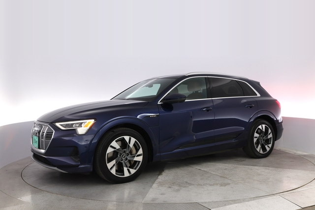 2022 Audi e-tron