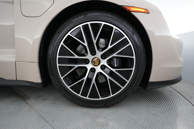 2022 Porsche Taycan