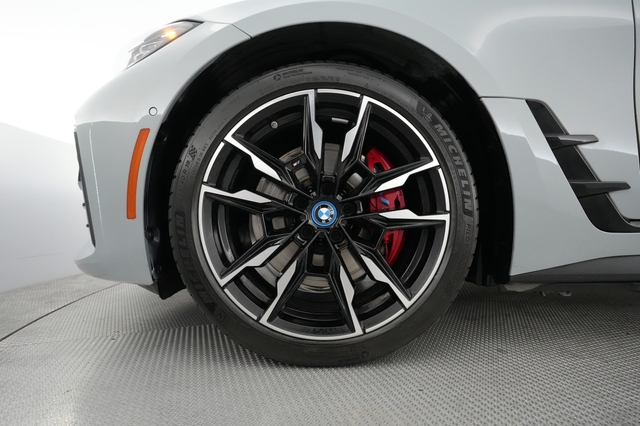 2022 BMW i4