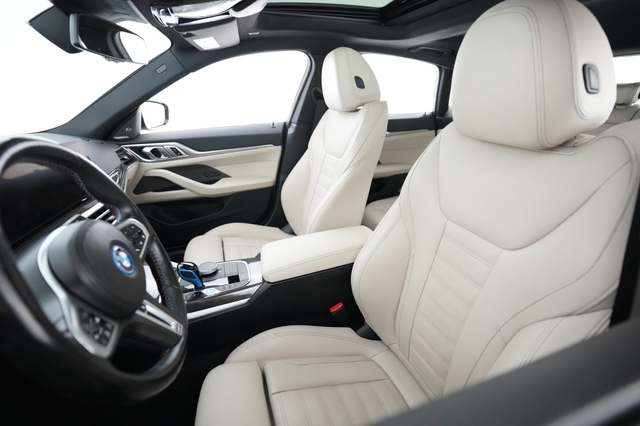 2022 BMW i4