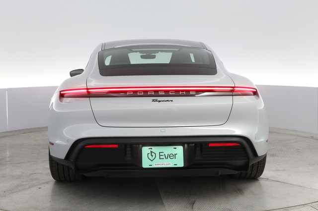2022 Porsche Taycan