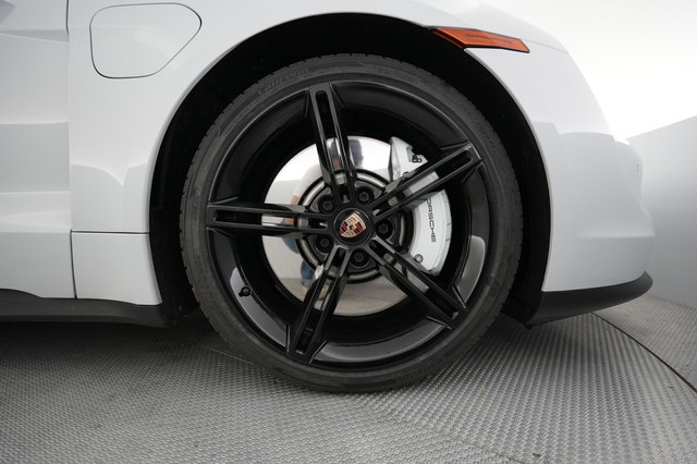 2022 Porsche Taycan