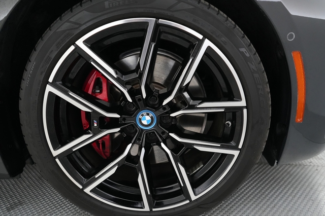 2023 BMW i4