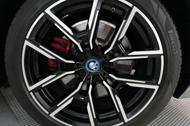 2023 BMW i4