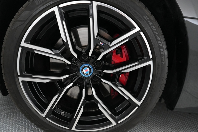 2023 BMW i4