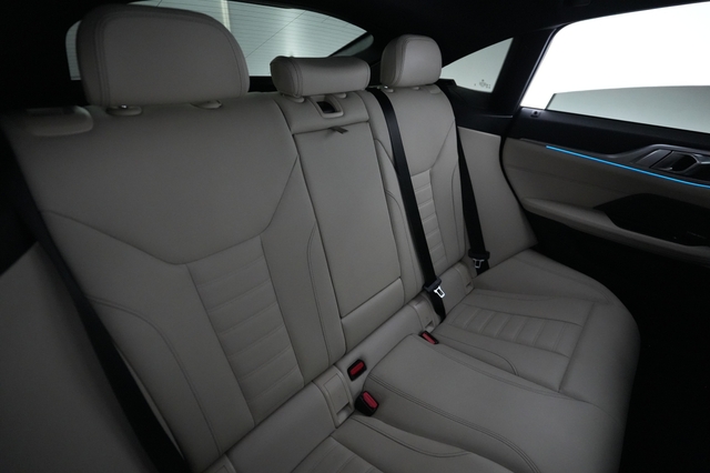 2023 BMW i4
