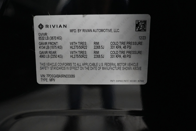 2024 Rivian R1S