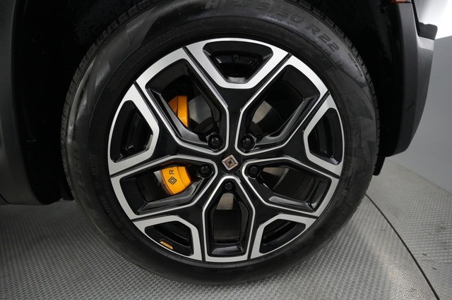 2024 Rivian R1S