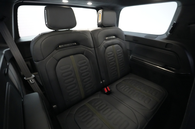 2024 Rivian R1S