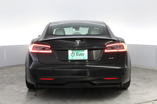 2022 Tesla Model S