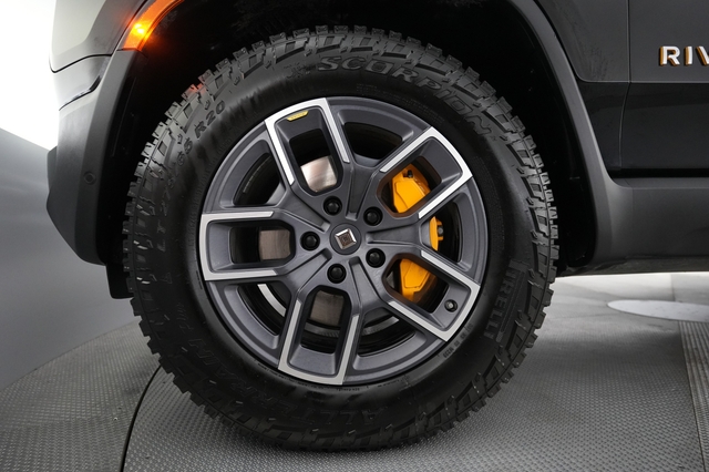 2023 Rivian R1T