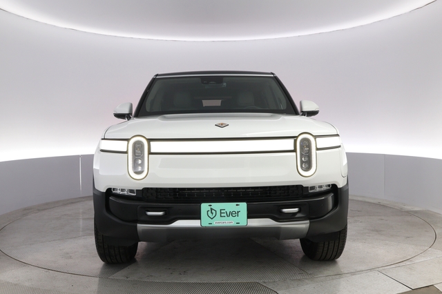 2024 Rivian R1S