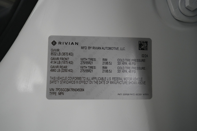 2024 Rivian R1S