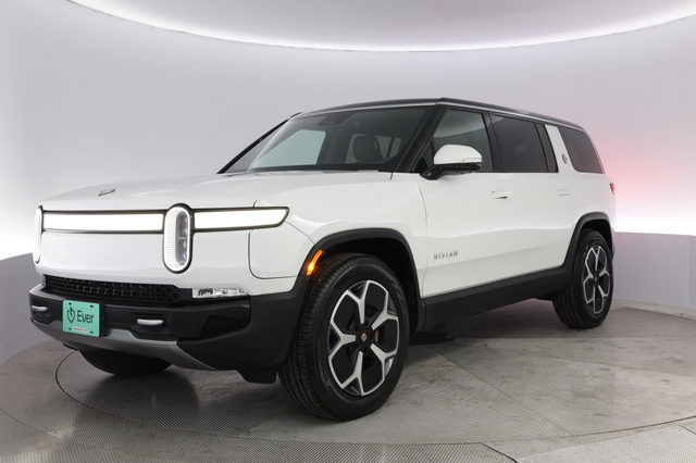 2024 Rivian R1S