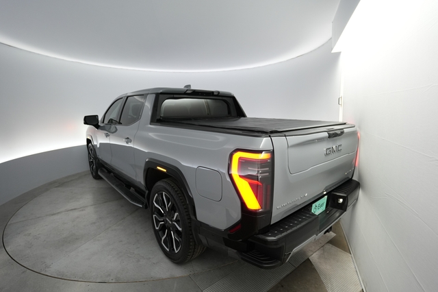 2024 GMC Sierra EV